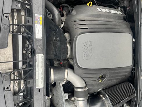 Used 2012 Dodge Challenger R/T Plus image 5