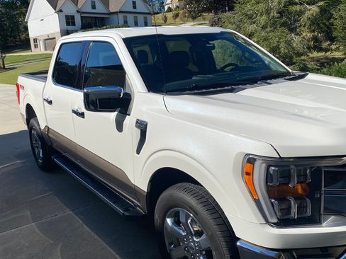 Used 2021 Ford F150 Lariat image 4