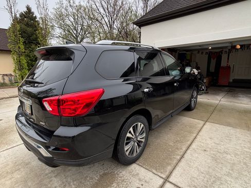 Used 2020 Nissan Pathfinder S AWD/4WD image 12