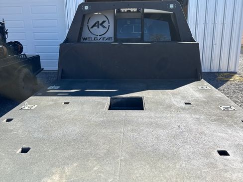 Used 2017 RAM 3500 SLT w/ Luxury Group image 6