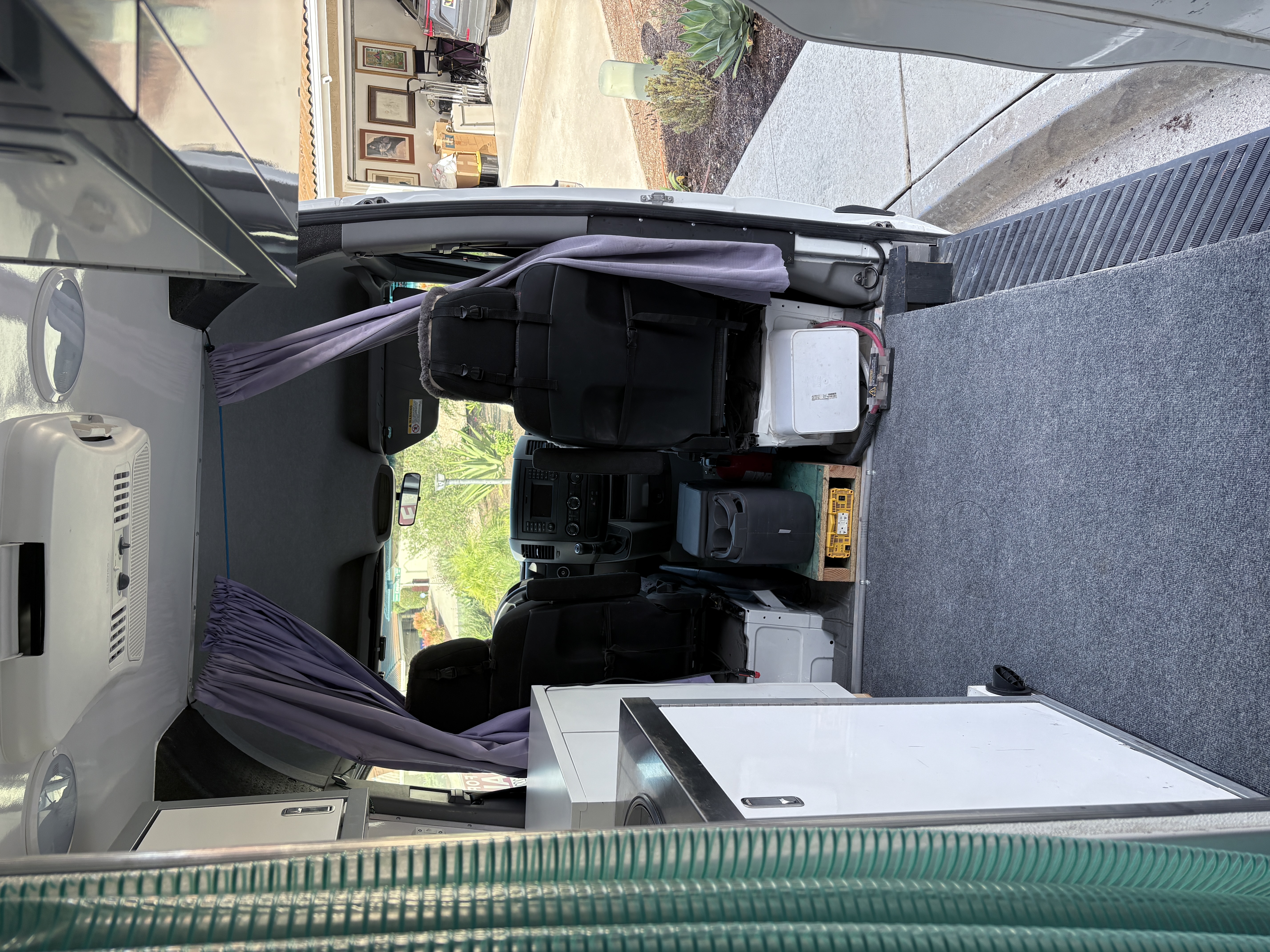 Used 2018 Mercedes-Benz Sprinter 2500 image 13