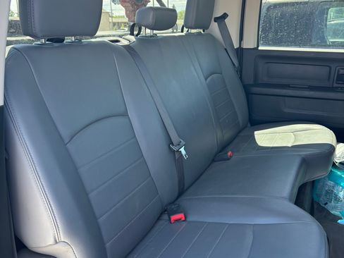 Used 2017 RAM 3500 Tradesman w/ Chrome Appearance Group AWD/4WD image 11