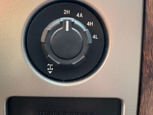 Used 2013 Ford F150 Lariat w/ Luxury Equipment Group image 13