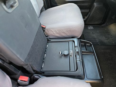 Used 2014 RAM 3500 Laramie image 16