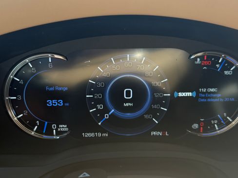 Used 2018 Cadillac Escalade Platinum AWD/4WD image 15