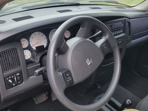 Used 2005 Dodge Ram 1500 Truck SLT w/ Quad Cab Big Horn Value Group image 2