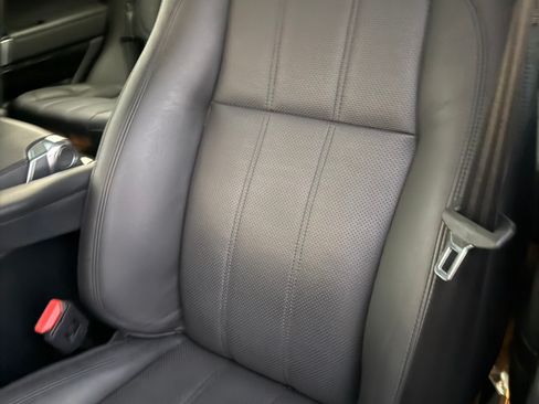 Used 2017 Land Rover Range Rover HSE image 21