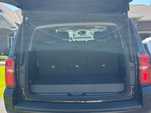 Used 2020 Chevrolet Tahoe Premier AWD/4WD image 16