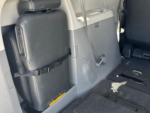 Used 2013 Toyota Sienna SE FWD image 28