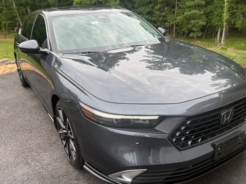 Used 2023 Honda Accord Touring image 21
