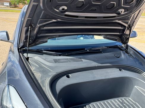 Used 2023 Tesla Model 3 Standard Range image 5