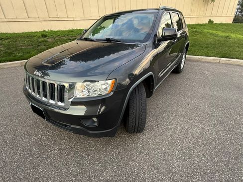 Used 2011 Jeep Grand Cherokee Laredo AWD/4WD image 31