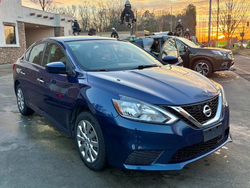 Used 2018 Nissan Sentra S image 1