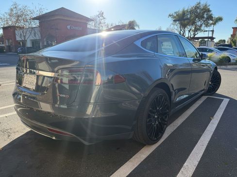 Used 2015 Tesla Model S P85D image 6