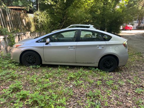 Used 2013 Toyota Prius Four FWD image 13