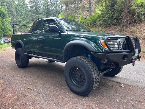 Used 2003 Toyota Tacoma 4x4 Xtracab V6 w/ Convenience Pkg image 6