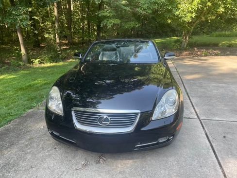 Used 2006 Lexus SC 430 Convertible image 2