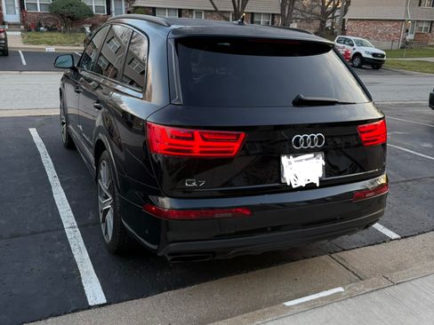 Used 2019 Audi Q7 3.0T Prestige image 2