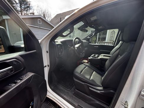 Used 2024 Chevrolet Silverado 2500 W/T w/ WT Convenience Package AWD/4WD image 8