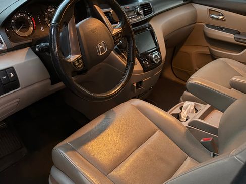 Used 2015 Honda Odyssey EX-L image 2