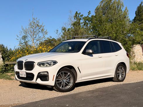 Used 2018 BMW X3 M40i image 8