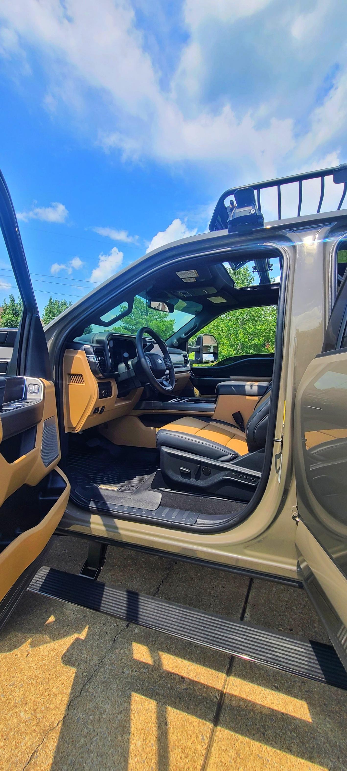 Used 2026 Ford F350 Lariat AWD/4WD image 19