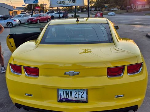 Used 2010 Chevrolet Camaro LT image 10