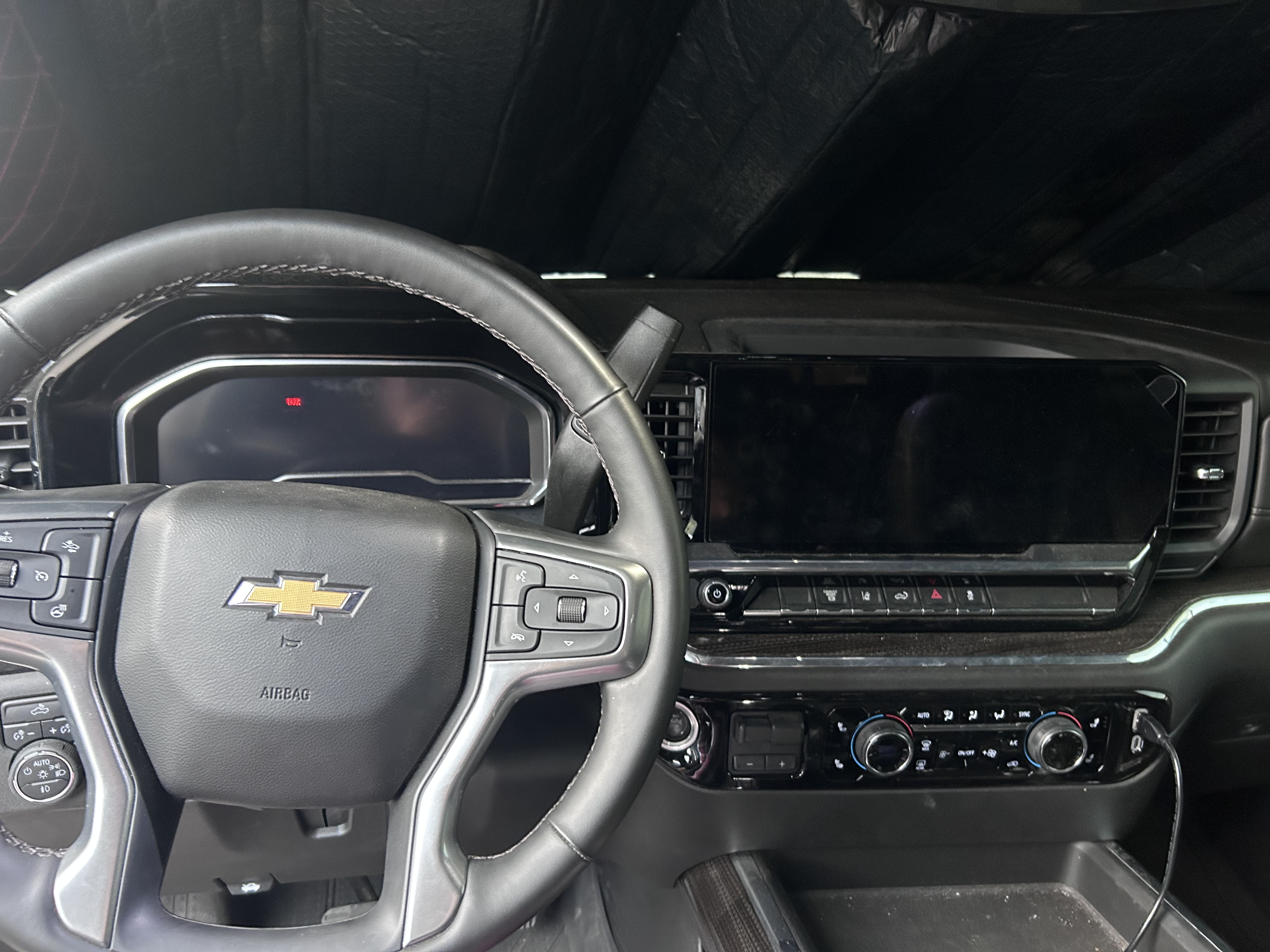 Used 2024 Chevrolet Silverado 2500 LT w/ Convenience Package AWD/4WD image 4