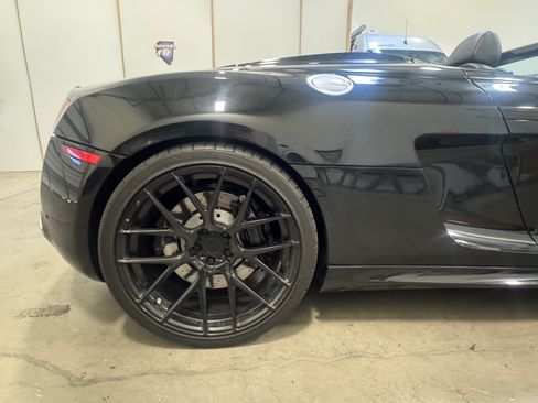 Used 2012 Audi R8 V10 AWD/4WD image 11