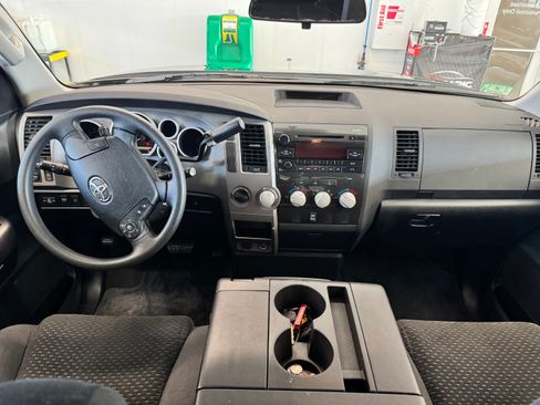 Used 2012 Toyota Tundra 4x4 Double Cab image 8