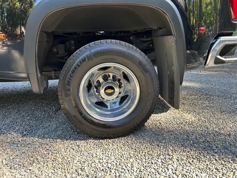 Used 2021 Chevrolet Silverado 3500 LTZ w/ LTZ Convenience Package image 8