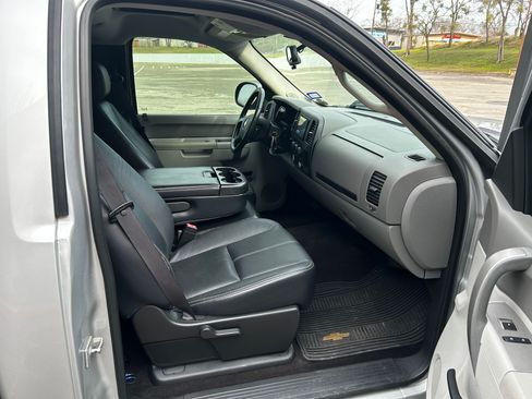 Used 2011 Chevrolet Silverado 1500 W/T w/ LS Package image 19