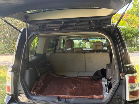 Used 2010 Ford Flex SEL FWD image 4