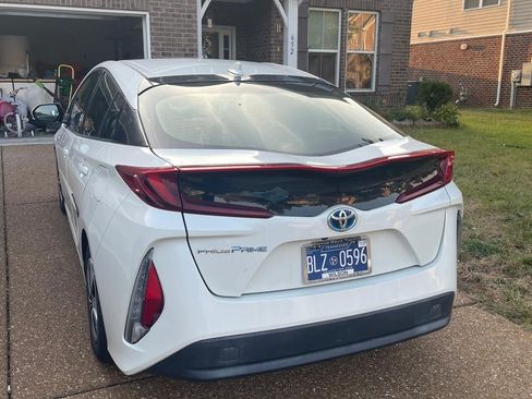 Used 2017 Toyota Prius Prime Plus image 6