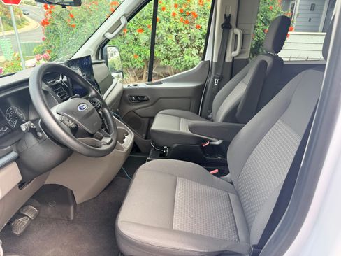 Used 2024 Ford Transit 350 XLT RWD image 12