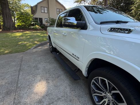 Used 2025 RAM 1500 Tungsten AWD/4WD image 4