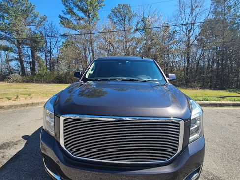 Used 2015 GMC Yukon Denali w/ Touring Package image 4