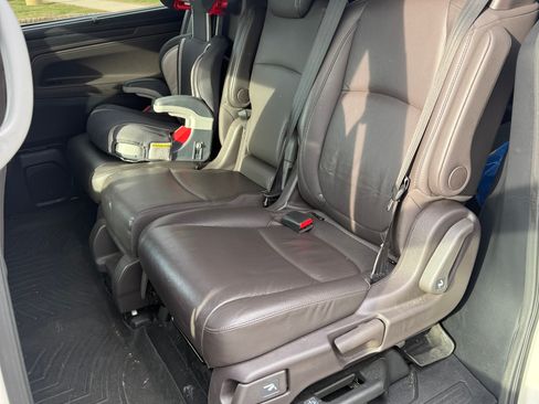 Used 2019 Honda Odyssey Elite image 8