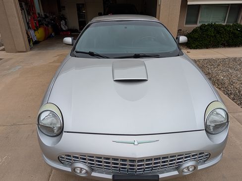 Used 2004 Ford Thunderbird image 14