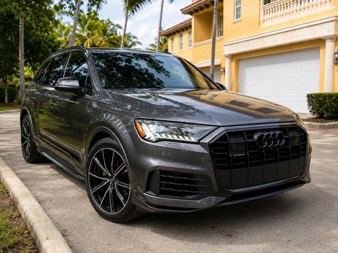 Used 2021 Audi Q7 3.0T Prestige w/ Prestige Package AWD/4WD image 1