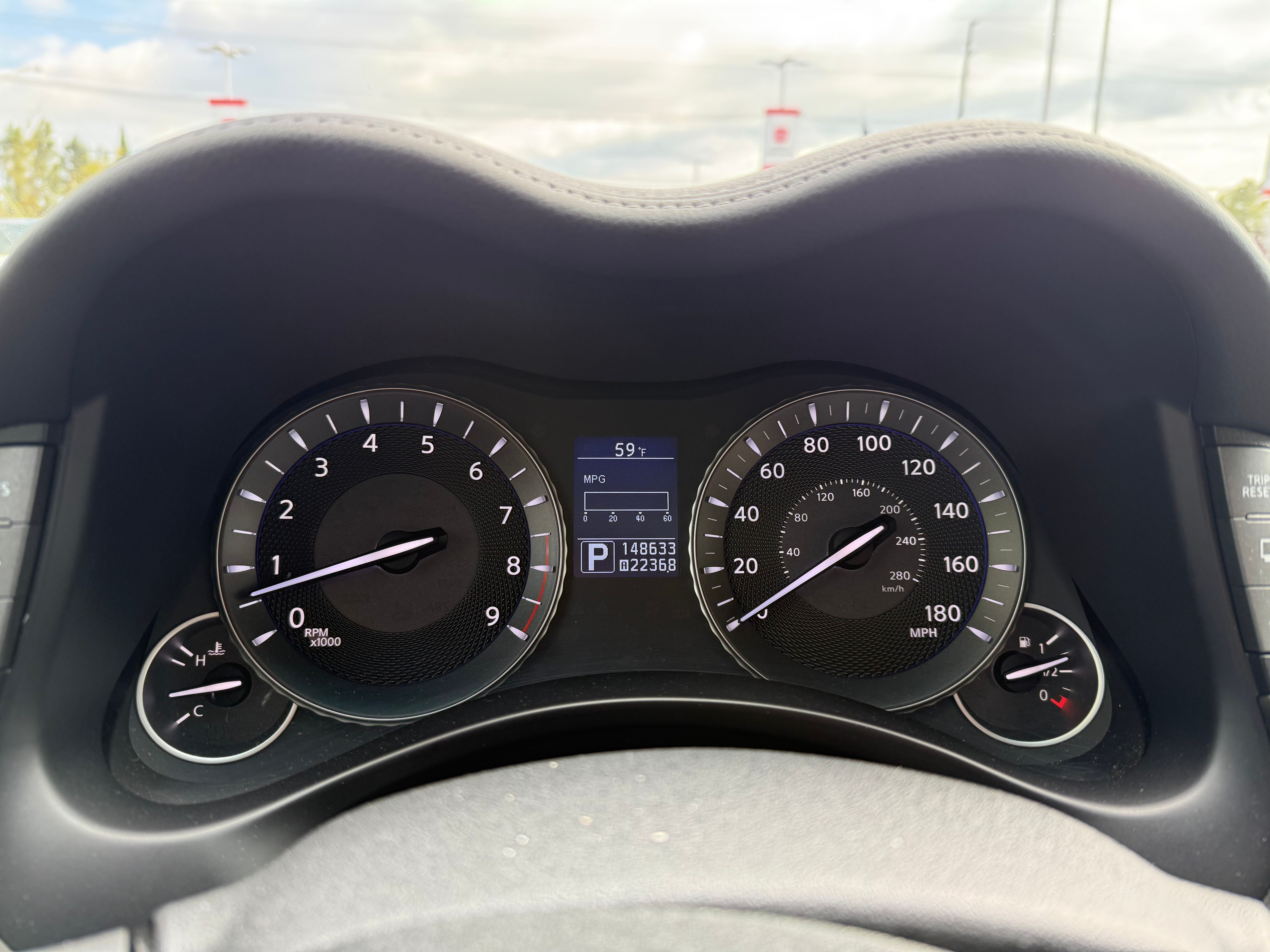 Used 2011 INFINITI M37 w/ Sport Pkg RWD image 21