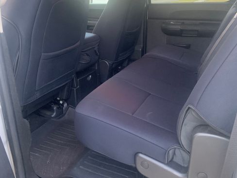 Used 2012 Chevrolet Silverado 2500 LT w/ Interior Plus Package AWD/4WD image 8