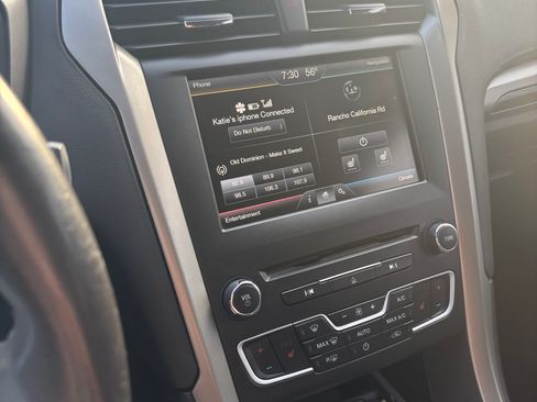 Used 2016 Ford Fusion SE w/ Equipment Group 202A image 9