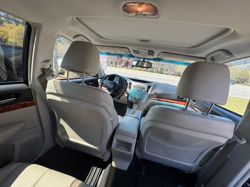 Used 2011 Subaru Outback 2.5i Limited w/ PWR Moonroof Pkg image 16