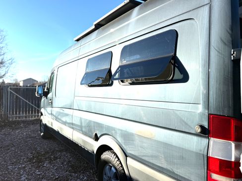 Used 2013 Mercedes-Benz Sprinter 2500 image 10