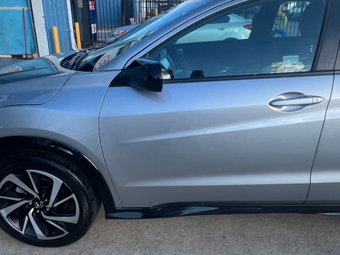 Used 2020 Honda HR-V Sport image 5