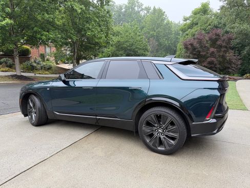 Used 2024 Cadillac Lyriq Sport AWD/4WD image 6