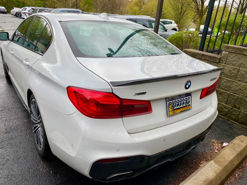 Used 2019 BMW 530i xDrive w/ M Sport Package AWD/4WD image 2