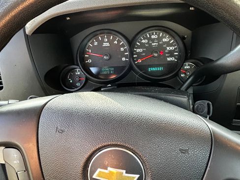 Used 2013 Chevrolet Silverado 1500 W/T image 9