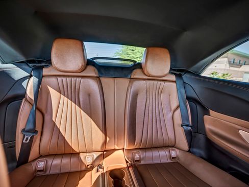 Used 2019 Mercedes-Benz E 450 Cabriolet image 28